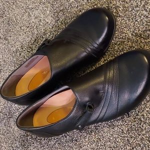 Dansko Franny Leather shoe